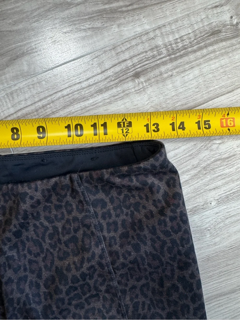Liverpool Pull-On Reese Ankle Leggings Pants Leopard Animal Print Stretch Size 8